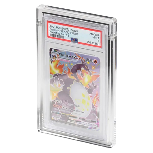 The Acrylic Box – Graded Card Display (Premium) dicht met graded kaart