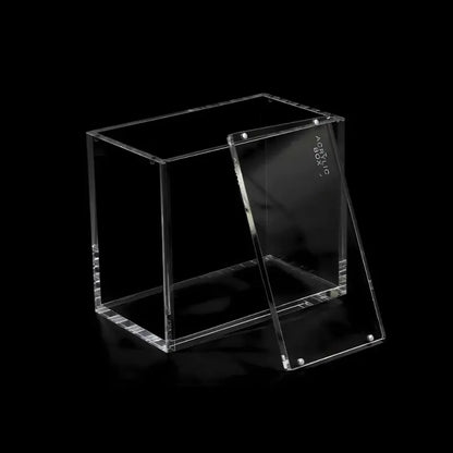 The Acrylic Box - Booster Box Premium leeg open