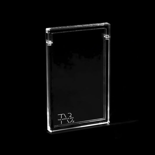 The Acrylic Box – Graded Card Display (Premium) leeg